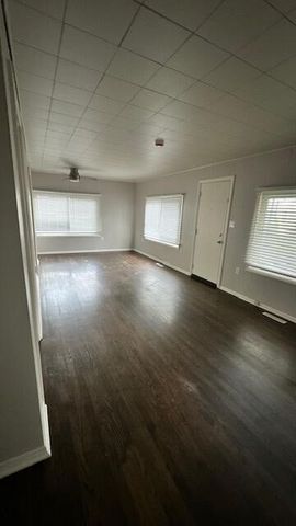 7597 Ziegler Street, Taylor, MI 48180