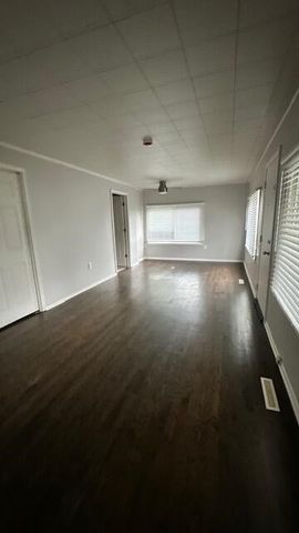 7597 Ziegler Street, Taylor, MI 48180