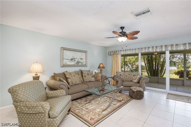 385 Palm DR 1732, Naples, FL 34112