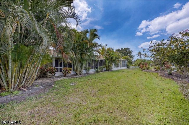385 Palm DR 1732, Naples, FL 34112