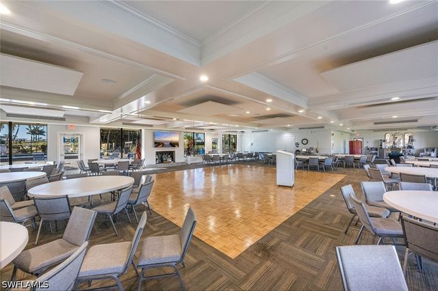 385 Palm DR 1732, Naples, FL 34112