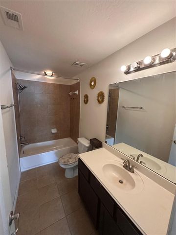 414 Havenstone Lane, La Marque, TX 77568