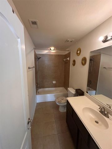 414 Havenstone Lane, La Marque, TX 77568