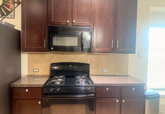 414 Havenstone Lane, La Marque, TX 77568