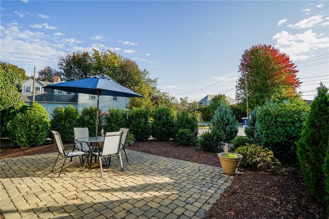6 Tryon Avenue, East Providence, RI 02916