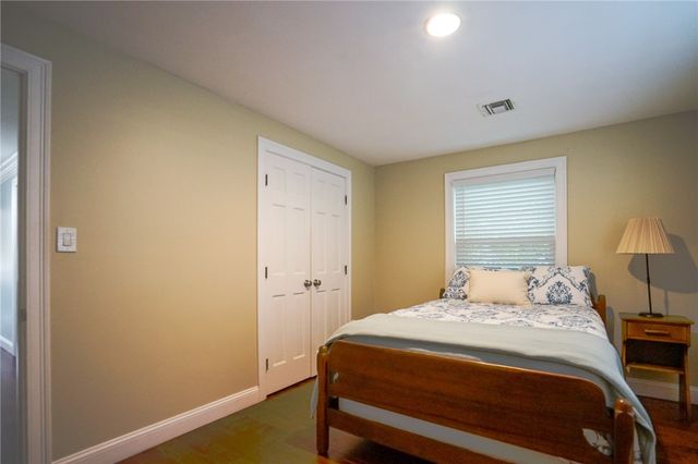 6 Tryon Avenue, East Providence, RI 02916