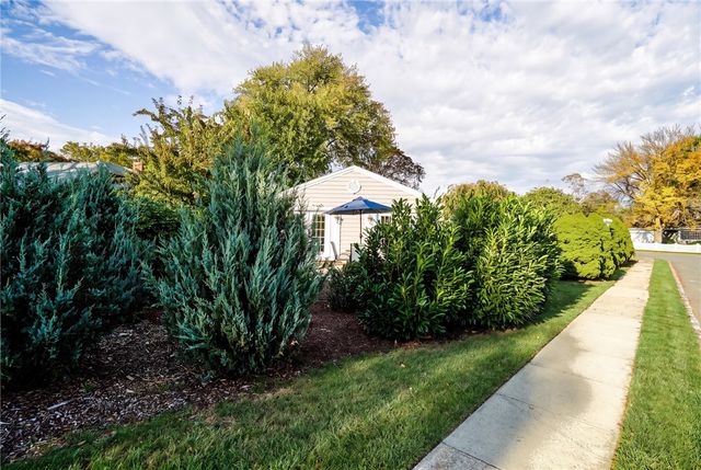 6 Tryon Avenue, East Providence, RI 02916