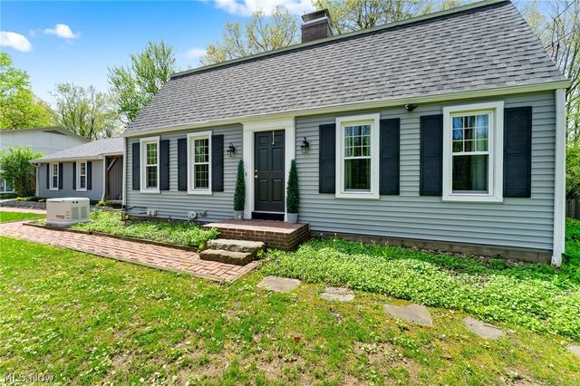 830 Blueberry Hill Drive, Canfield, OH 44406