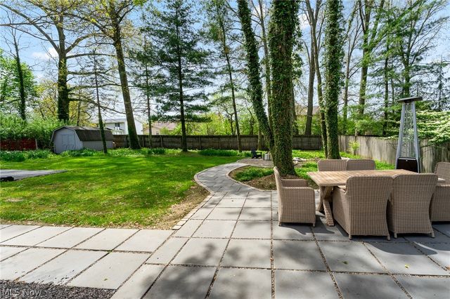 830 Blueberry Hill Drive, Canfield, OH 44406