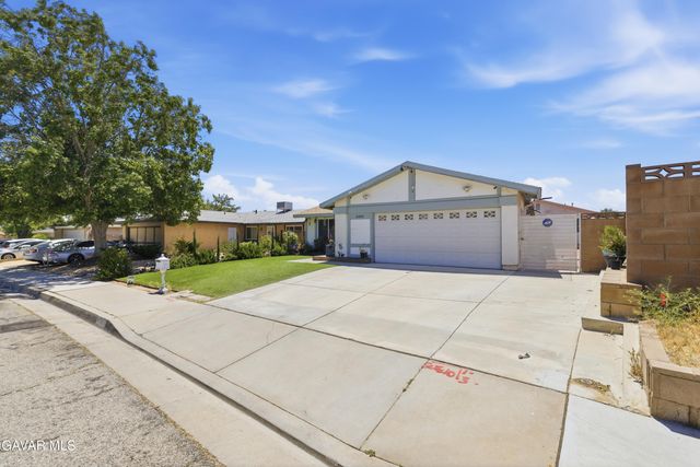 2324 W Avenue K15, Lancaster, CA 93536