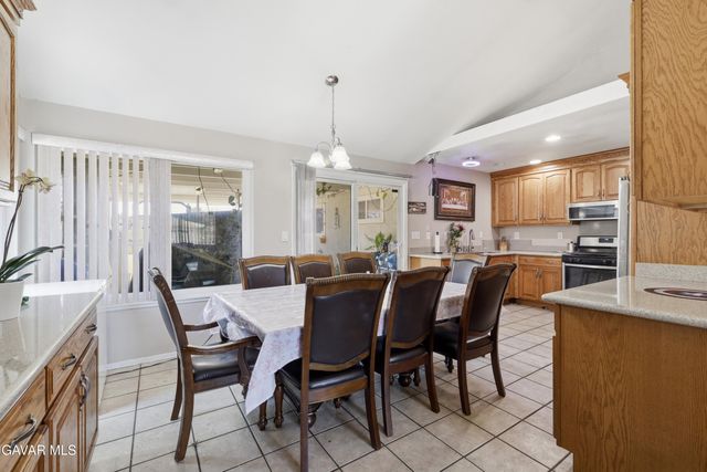 2324 W Avenue K15, Lancaster, CA 93536