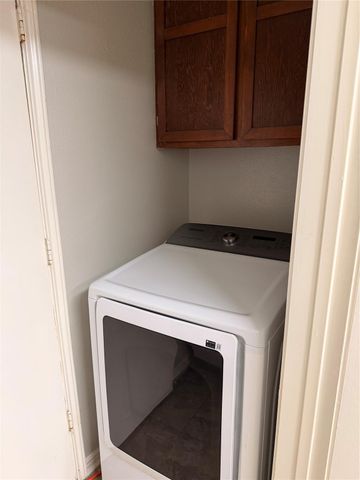 8010 Western Trail Drive, Houston, TX 77040