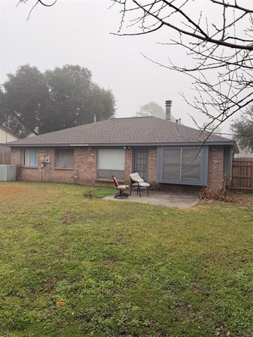 8010 Western Trail Drive, Houston, TX 77040