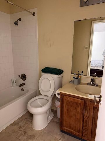 8010 Western Trail Drive, Houston, TX 77040