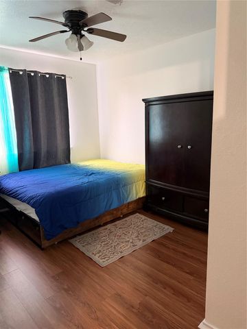 8010 Western Trail Drive, Houston, TX 77040