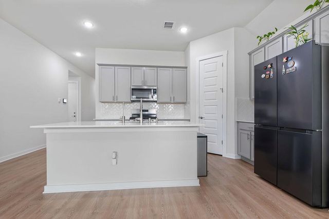 1813 Crow Hop VW, Leander, TX 78641