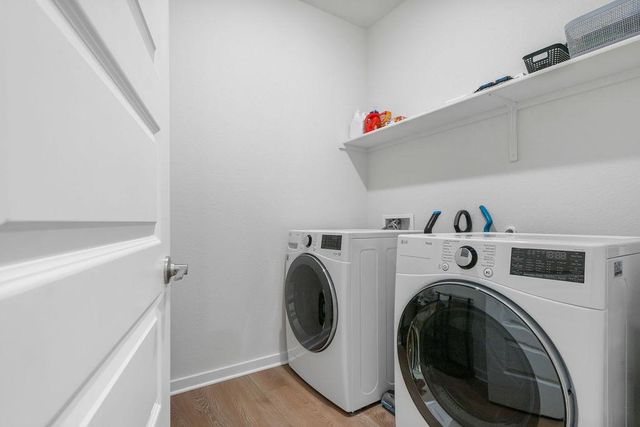 1813 Crow Hop VW, Leander, TX 78641