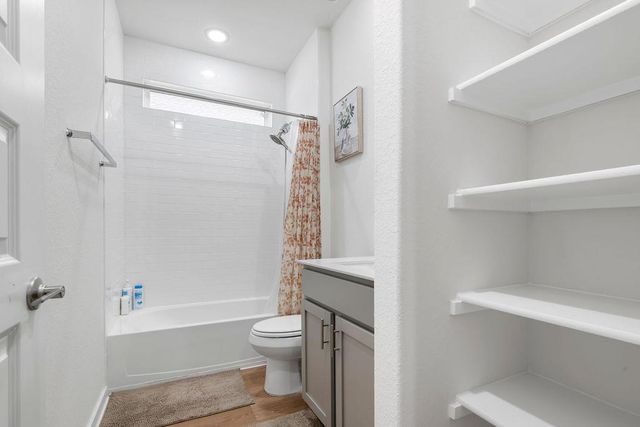 1813 Crow Hop VW, Leander, TX 78641