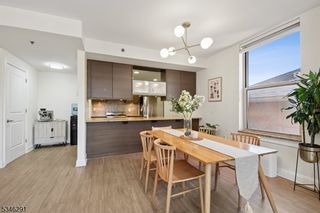 10 Regent St Apt 607 607, Jersey City, NJ 07302