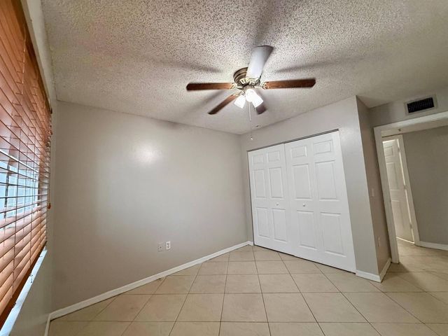 5065 Wiles Road 105, Coconut Creek, FL 33073