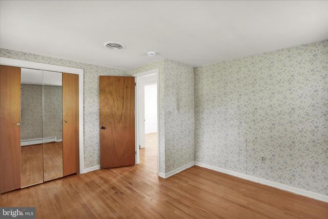 131 GARDEN CITY DR, Lancaster, PA 17602
