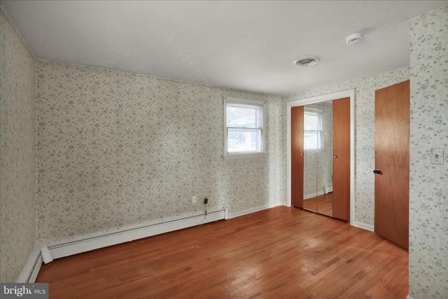 131 GARDEN CITY DR, Lancaster, PA 17602