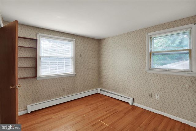 131 GARDEN CITY DR, Lancaster, PA 17602