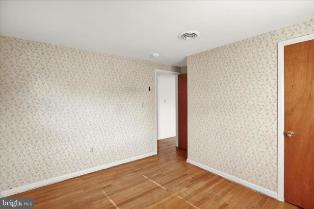 131 GARDEN CITY DR, Lancaster, PA 17602