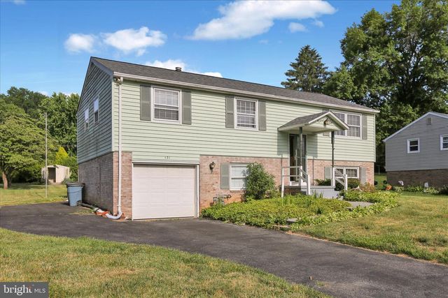 131 GARDEN CITY DR, Lancaster, PA 17602