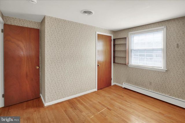 131 GARDEN CITY DR, Lancaster, PA 17602
