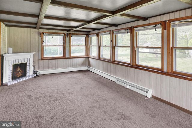 131 GARDEN CITY DR, Lancaster, PA 17602