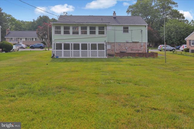 131 GARDEN CITY DR, Lancaster, PA 17602