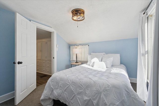 1106 E Court Street, Janesville, WI 53545