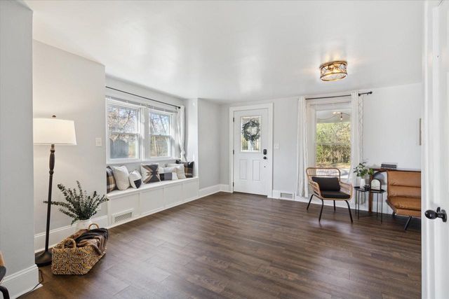 1106 E Court Street, Janesville, WI 53545