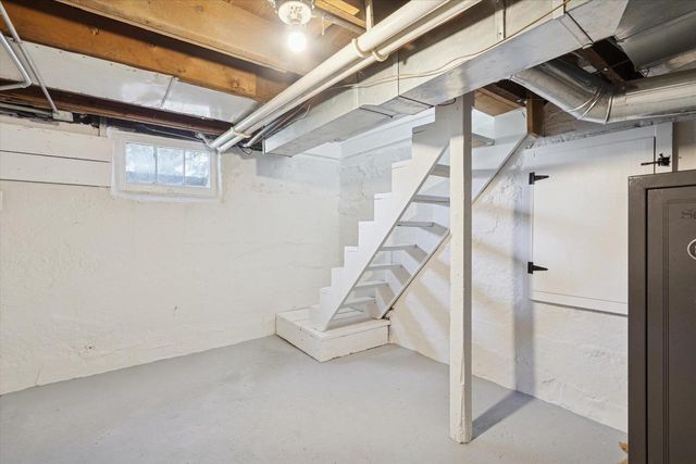 1106 E Court Street, Janesville, WI 53545