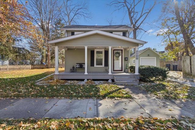 1106 E Court Street, Janesville, WI 53545