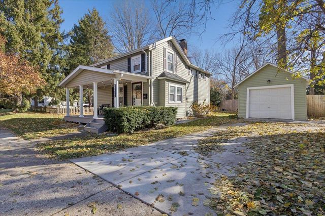 1106 E Court Street, Janesville, WI 53545