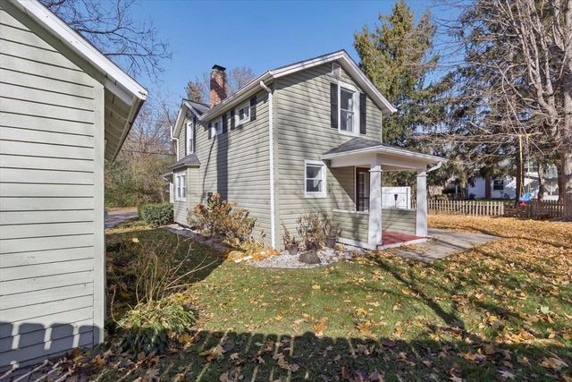 1106 E Court Street, Janesville, WI 53545