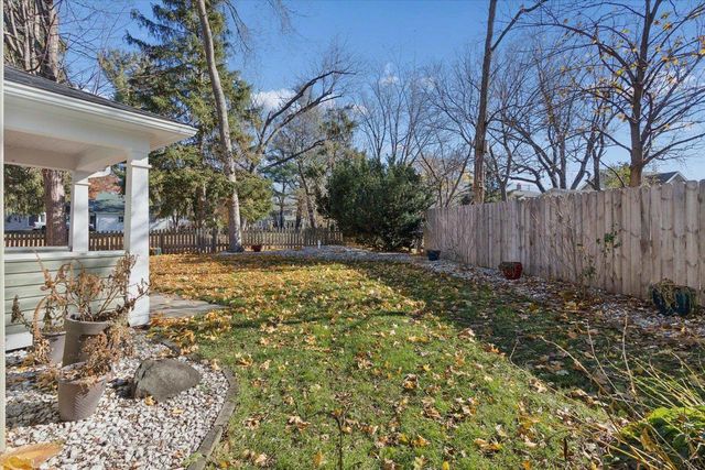 1106 E Court Street, Janesville, WI 53545