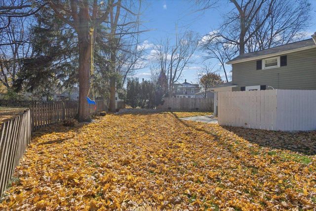 1106 E Court Street, Janesville, WI 53545