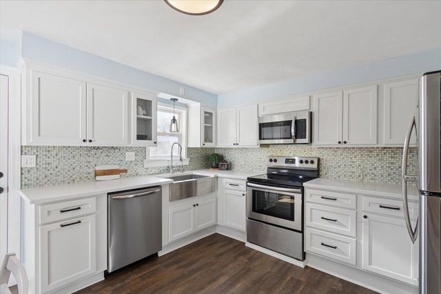 1106 E Court Street, Janesville, WI 53545