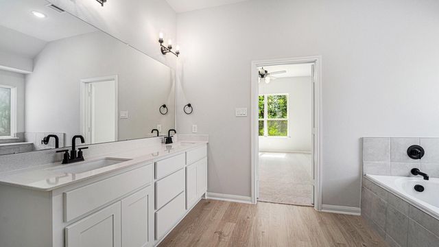 22 Cattle Drive, Bay City, TX 77414