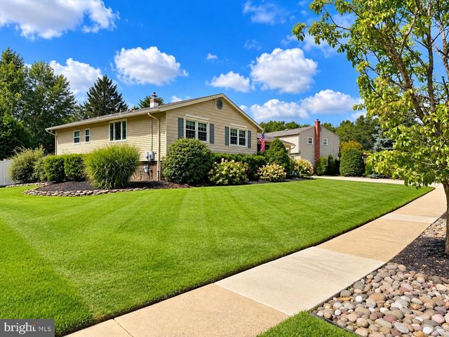 136 HURFFVILLE, Blackwood, NJ 08012