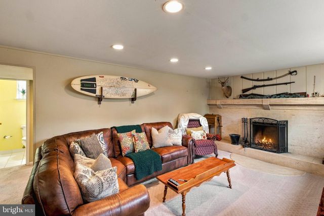 136 HURFFVILLE, Blackwood, NJ 08012