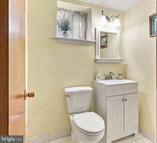 136 HURFFVILLE, Blackwood, NJ 08012