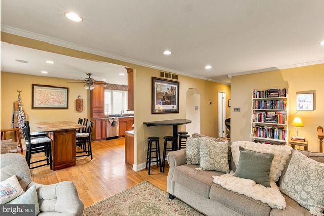 136 HURFFVILLE, Blackwood, NJ 08012