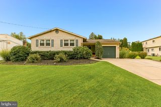 136 HURFFVILLE, Blackwood, NJ 08012