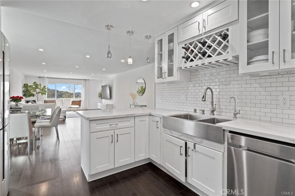 1935 Alpha Road 314, Glendale, CA 91208 — exterior