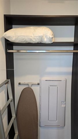 227 NE 2nd St 1613, Miami, FL 33132