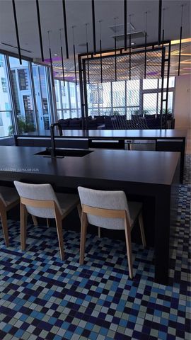 227 NE 2nd St 1613, Miami, FL 33132